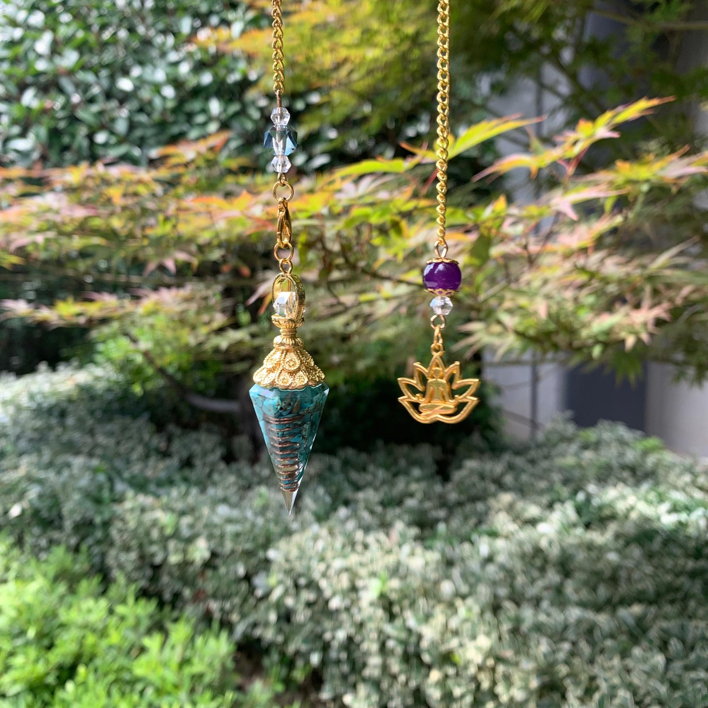 Lótusz Türkiz Inga