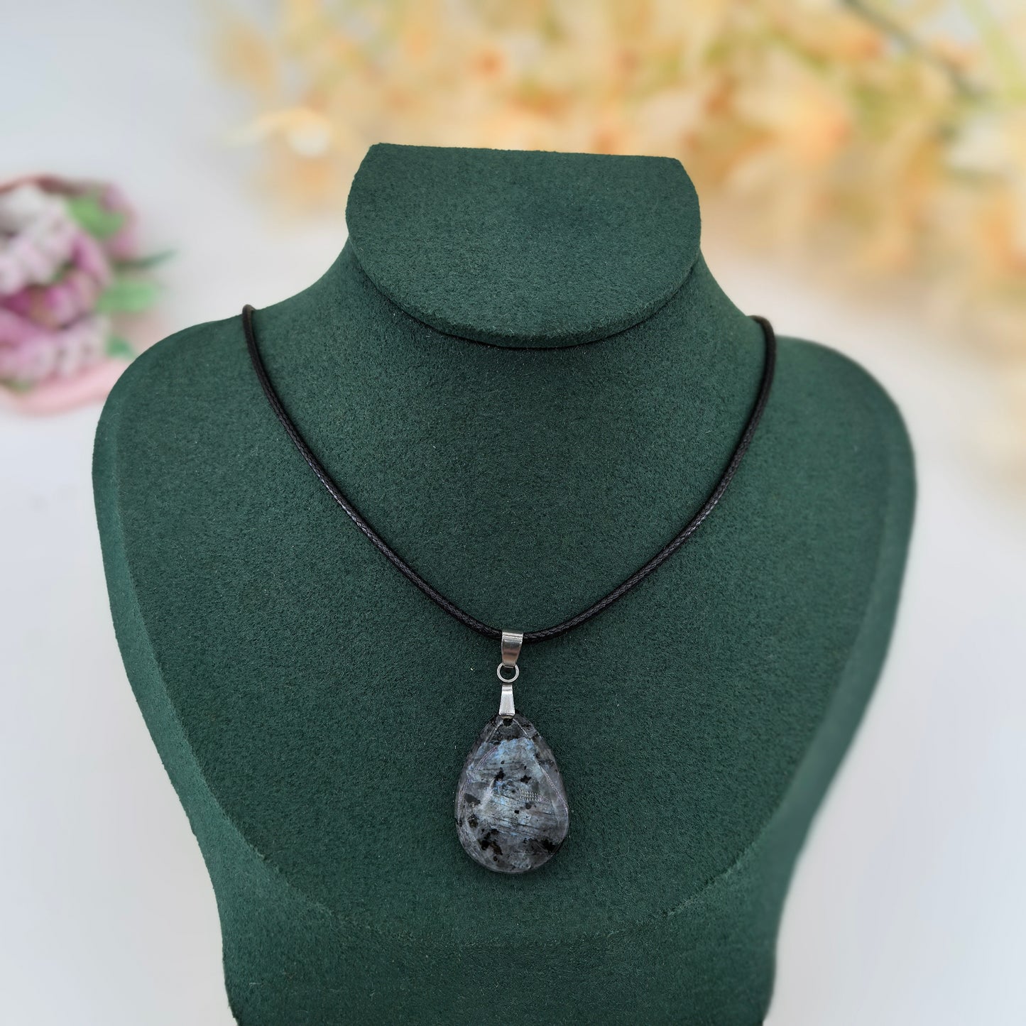 Spektrolit nyaklánc