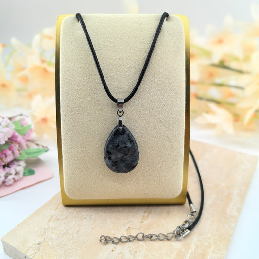 Spektrolit nyaklánc