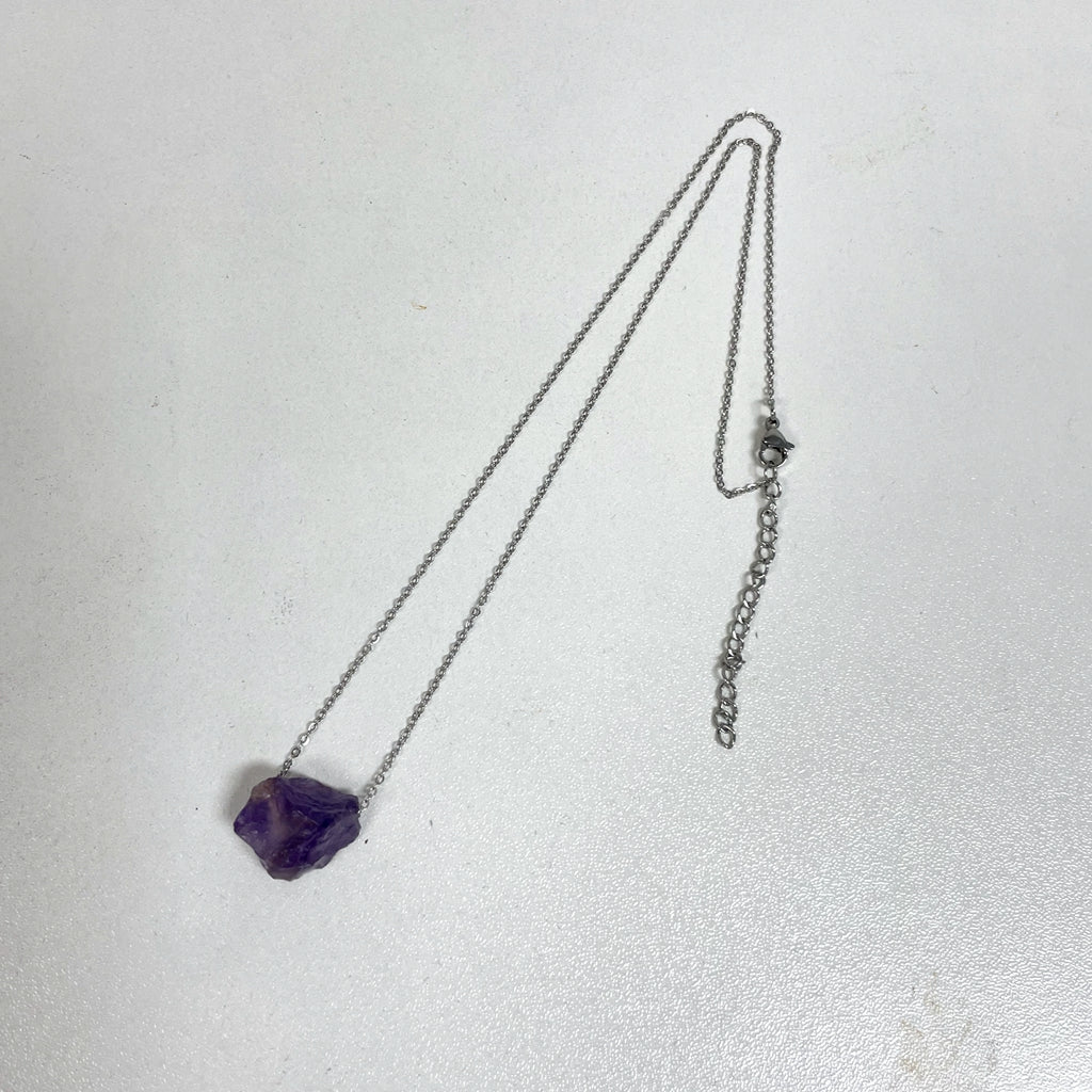 Ametiszt medál ezüstözött lánccal