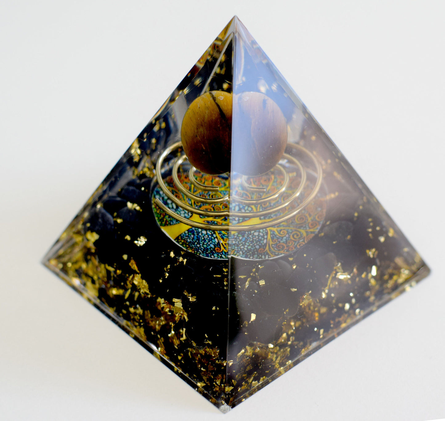 Tigrisszem Orgonit Piramis